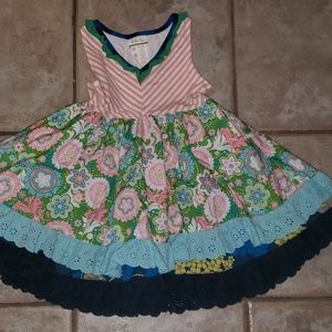 Girls dress size 4. Flower detail and sleeveless